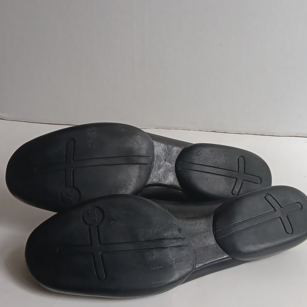 ANNE KLEIN LEATHER SLIP ON SIZE 10 - Picture 6 of 6
